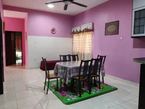 Umaira Meru Raya Homestay - photo 9
