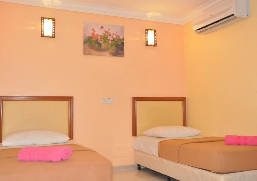 Saujana Hotel And Restaurant - photo 11