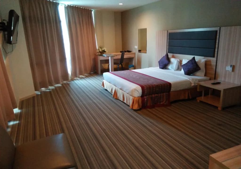 Palette Kota Kinabalu Near by Imago Shopping Mall Formerly Zara's Boutique Hotel - photo 6