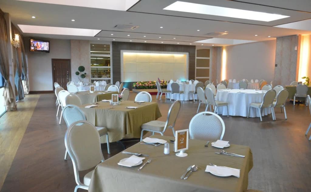 RPGC Garden Hotel - photo 10