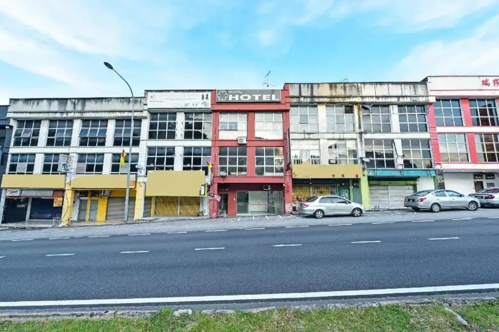 OYO 90892 L&E Hotel - photo 14