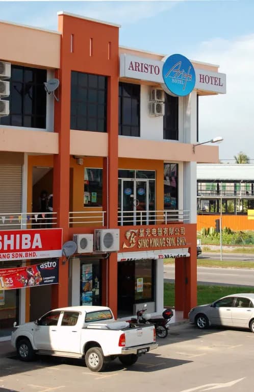 Aristo Hotel @ Putatan - photo 14