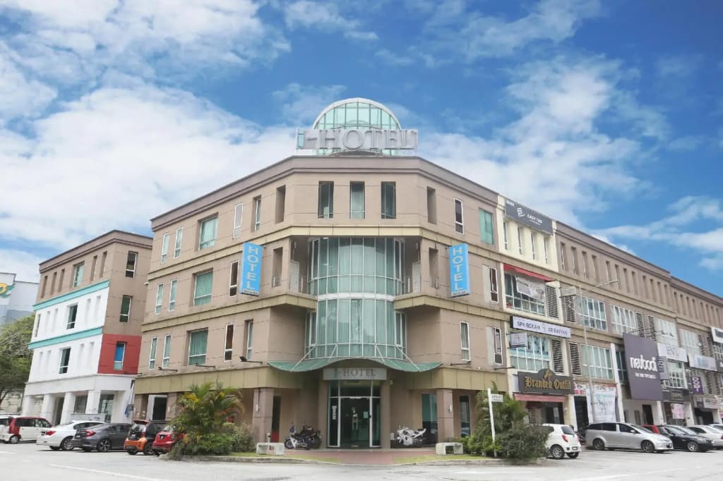 OYO Rooms Kota Damansara GIANT - photo 1