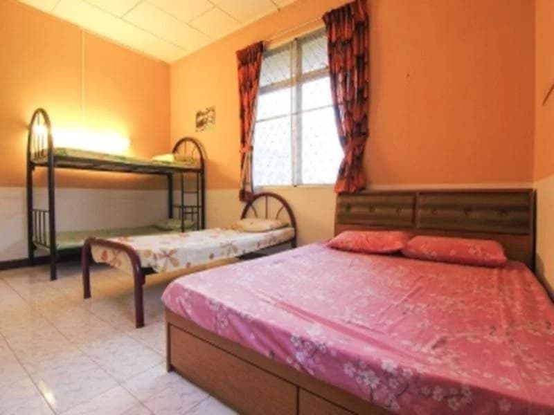 Borneo Beachouse Backpackers - photo 4