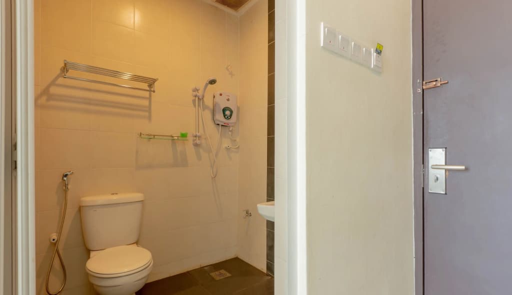 Kesang Laut Hotel - photo 8