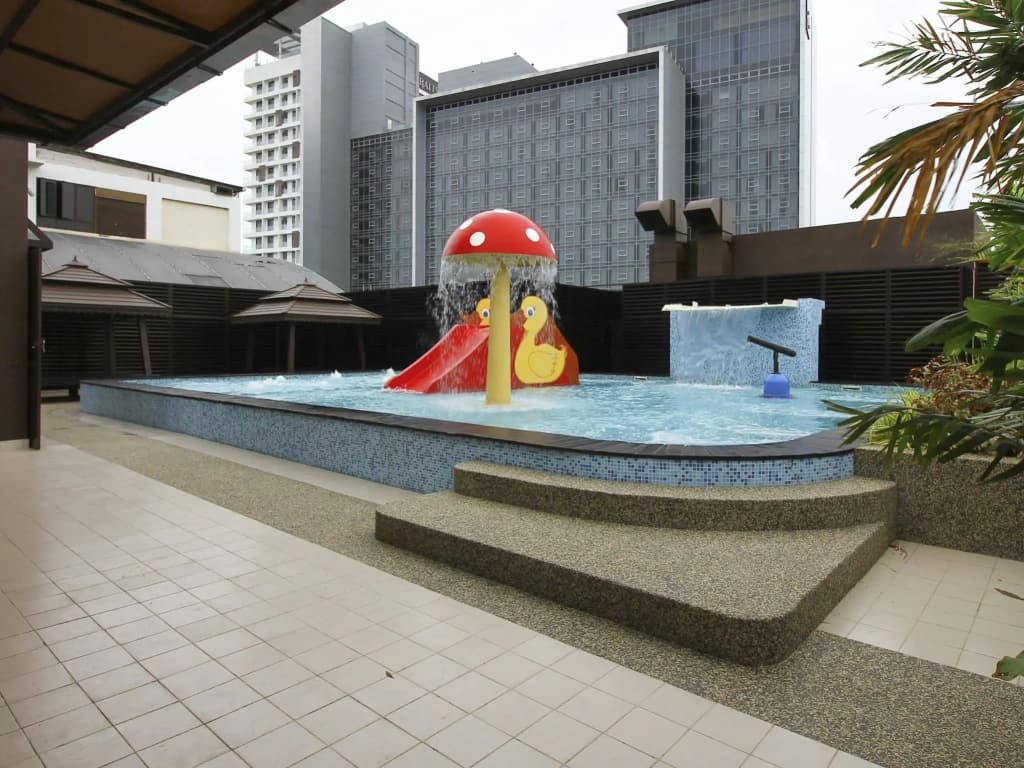 La Boss Hotel - photo 13