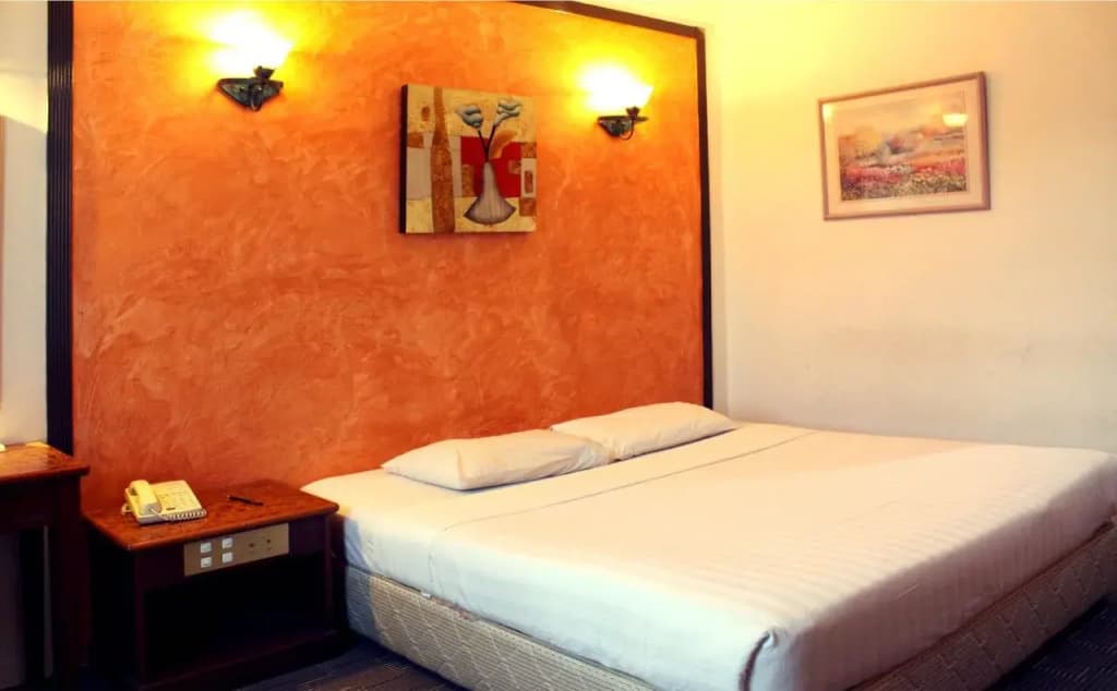Hillcity Hotel & Condo - photo 5