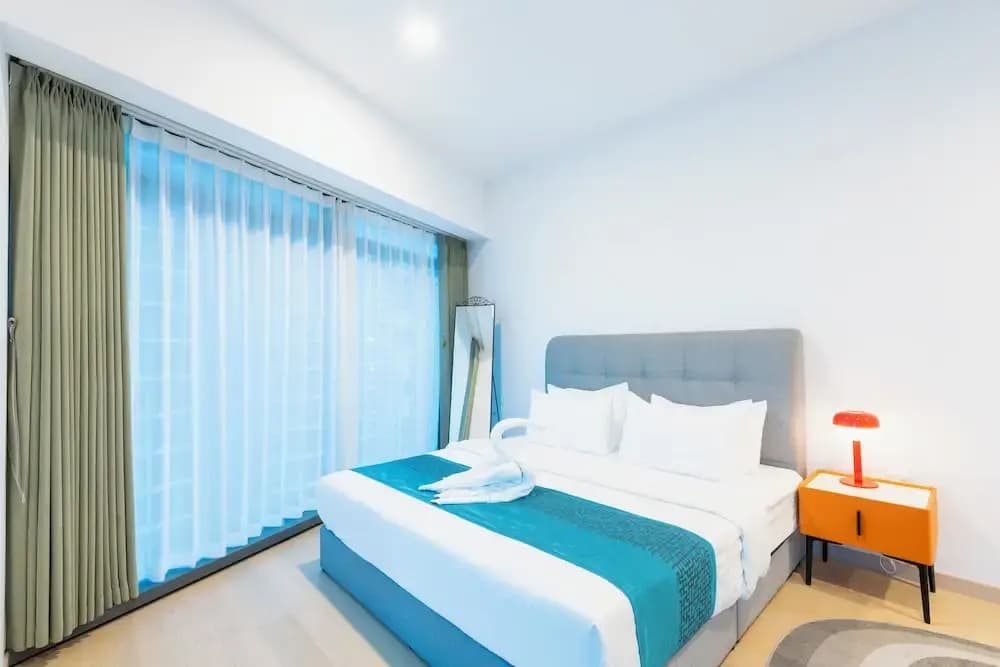 Moonway Luxury Suites At Eaton Residence - photo 3