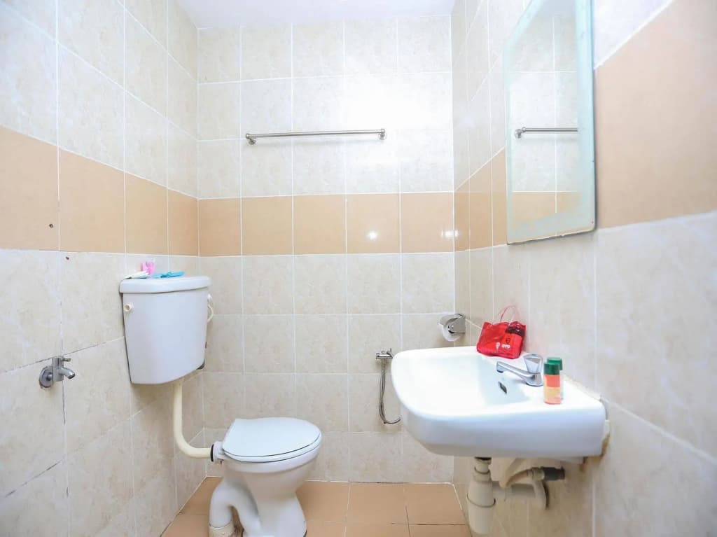 OYO Rooms Jalan Danga Sutera - photo 7