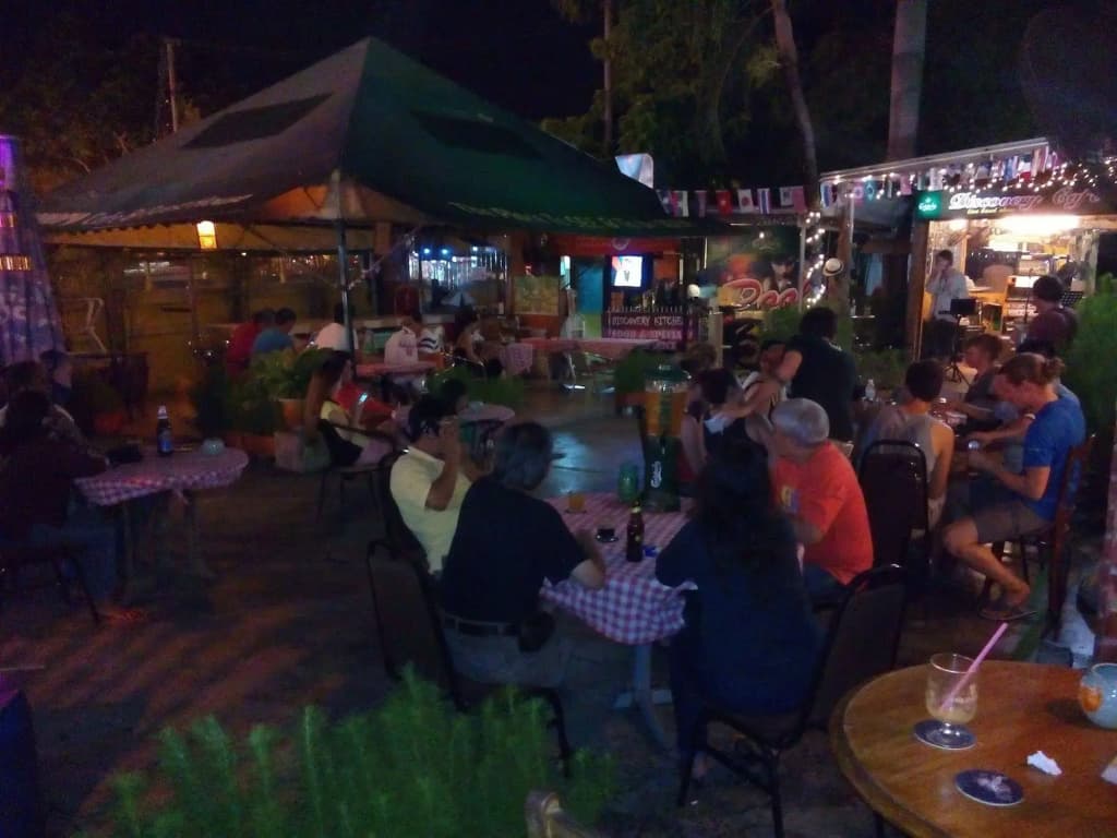 Discovery Cafe & Guesthouse - photo 16