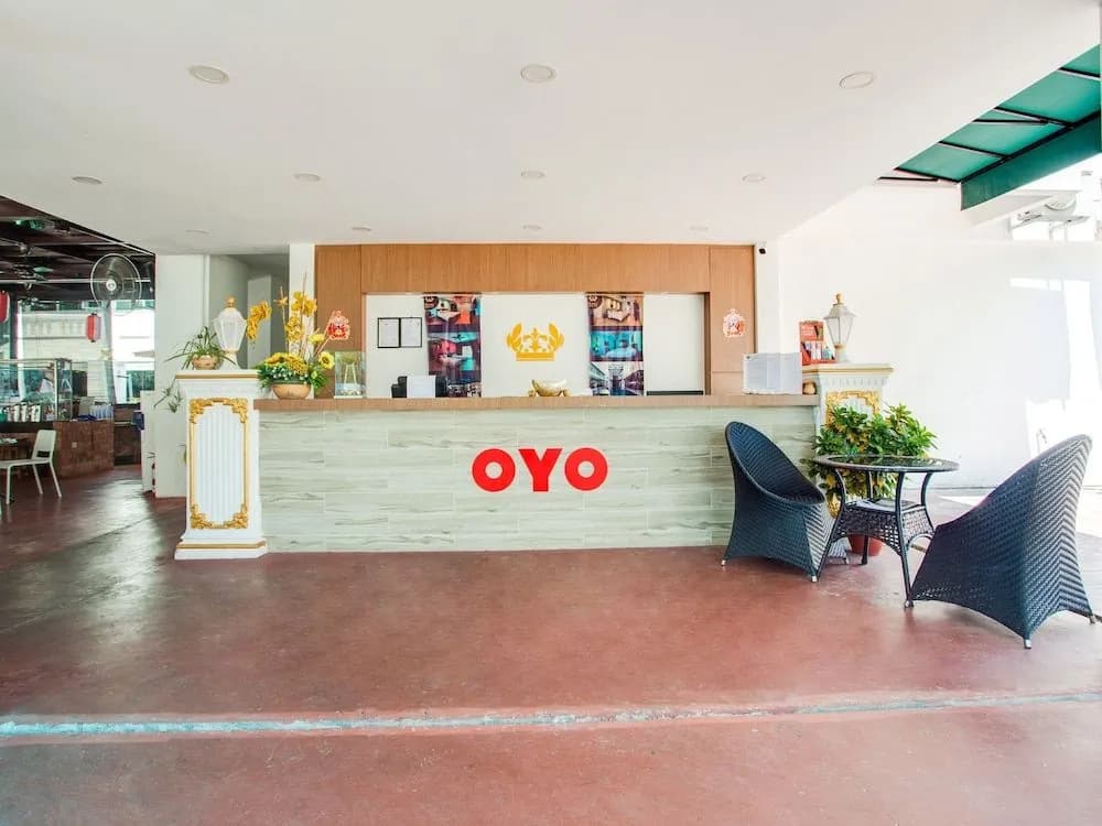 Oyo Capital O 89353 Nostalgia Boutique Hotel & Restaurant - photo 1
