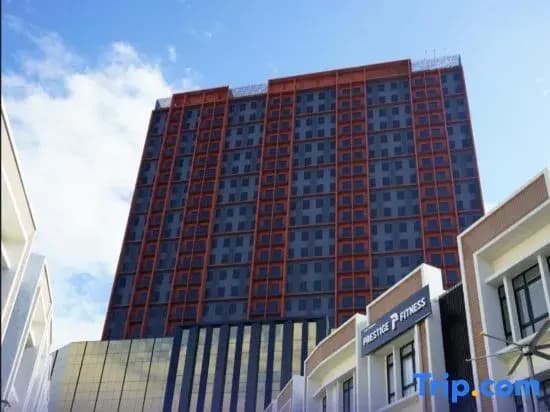 Piccadilly Greentown Premium Suites by IWH Suites - photo 2