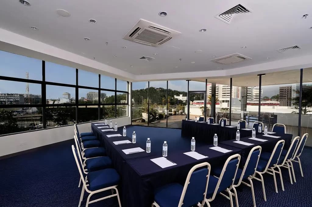 Oceania Hotel - photo 18