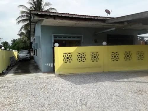 Nur Aisyah Homestay - photo 1