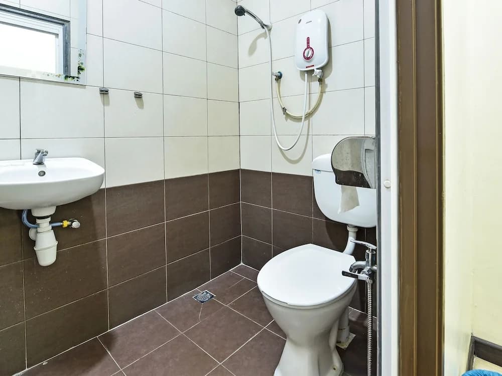 Hotel O Ezzyhome Johor Jaya - photo 6