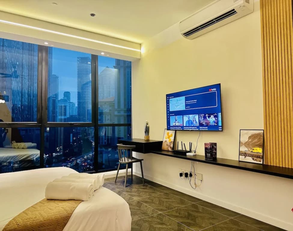 Scarletz Suites KLCC by M SUITES - photo 27