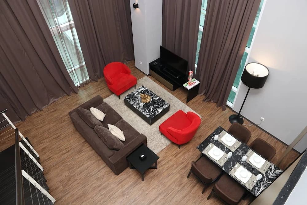 Urbano Luxury Homestay - photo 7