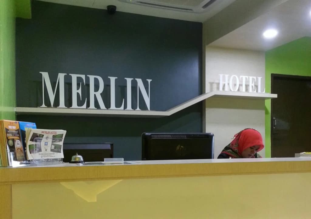 Merlin Hotel - photo 12