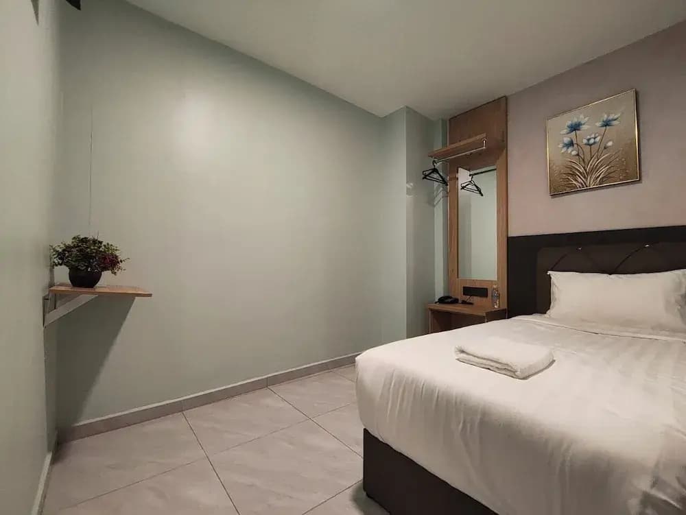 Hotel Mawar Inn - photo 3