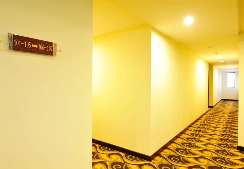 Hallmark View Hotel - photo 11