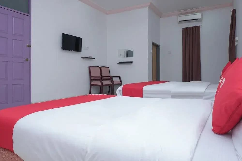 OYO 90018 River Village Hotel - photo 4