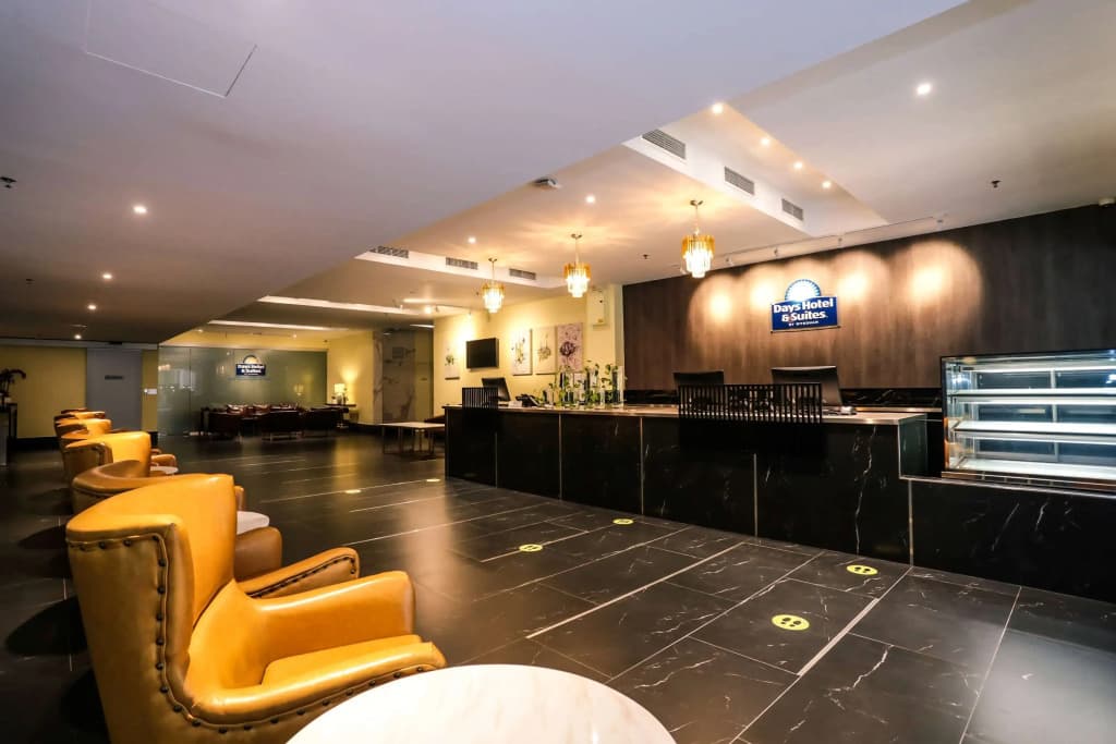 Days Hotel and Suites Fraser Business Park KL - photo 7