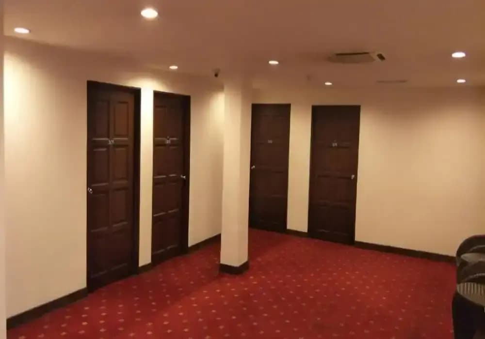 Hotel 1312 - photo 10