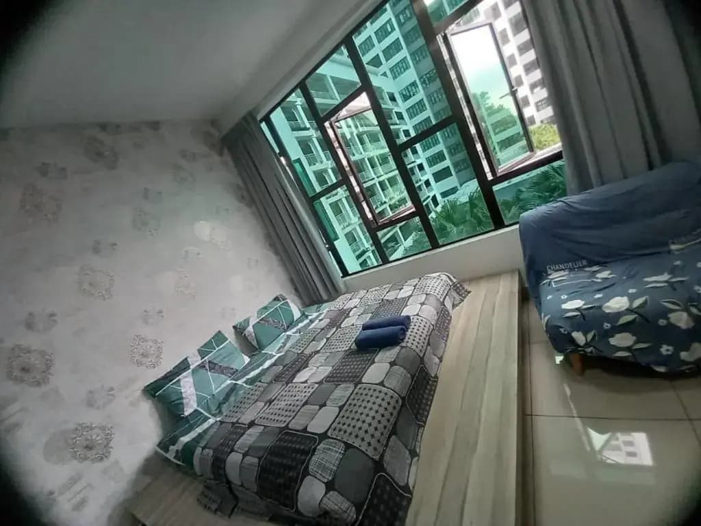 02-AUSTIN REGENCY JY HOMESTAY for 2pax Pool View - photo 4