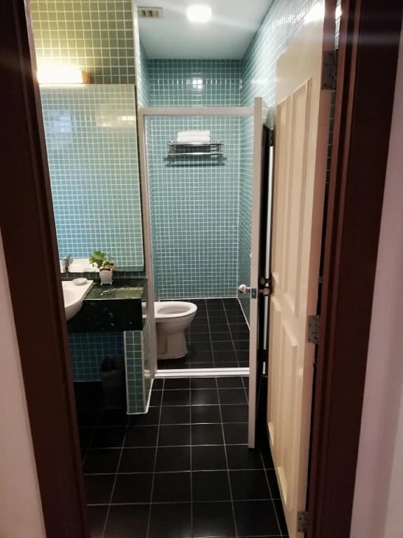 Holiday Place - photo 8