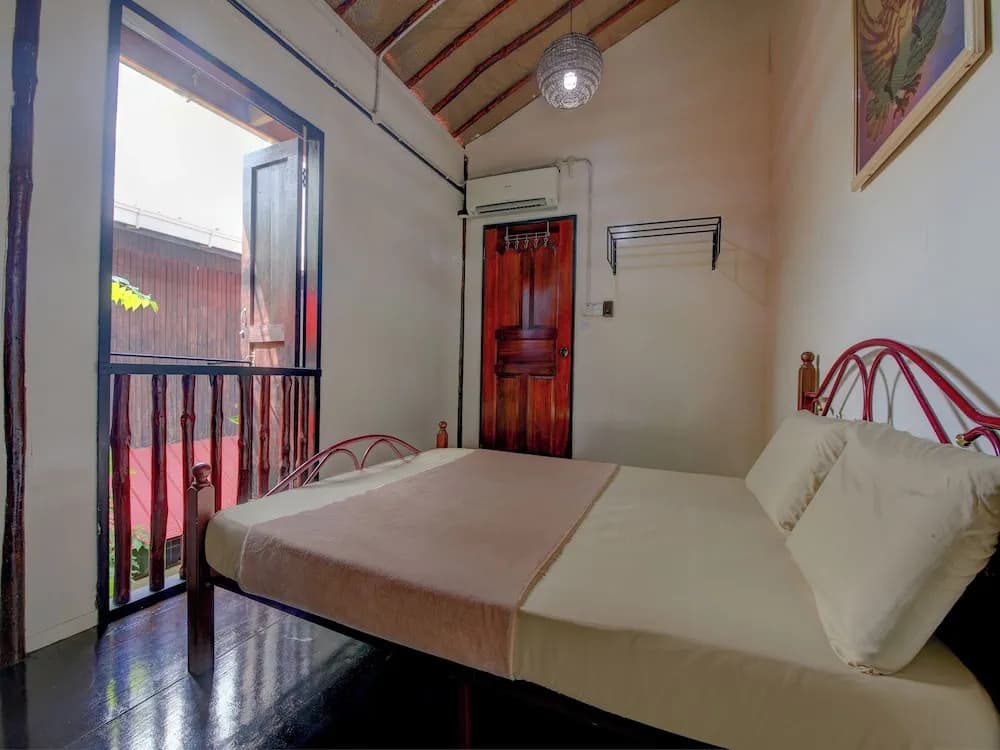 OYO HOME 90800 Rumah Pangi Homestay - main photo