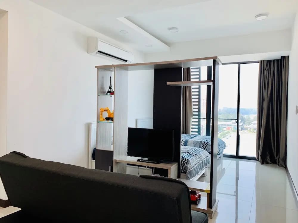 D'wharf Residence PD Waterfront Family Premier Suite by AirPlan - photo 3