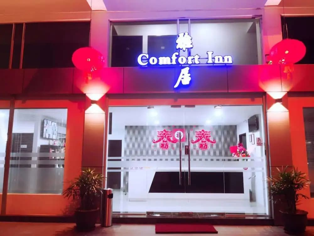 Comfort Inn - photo 1