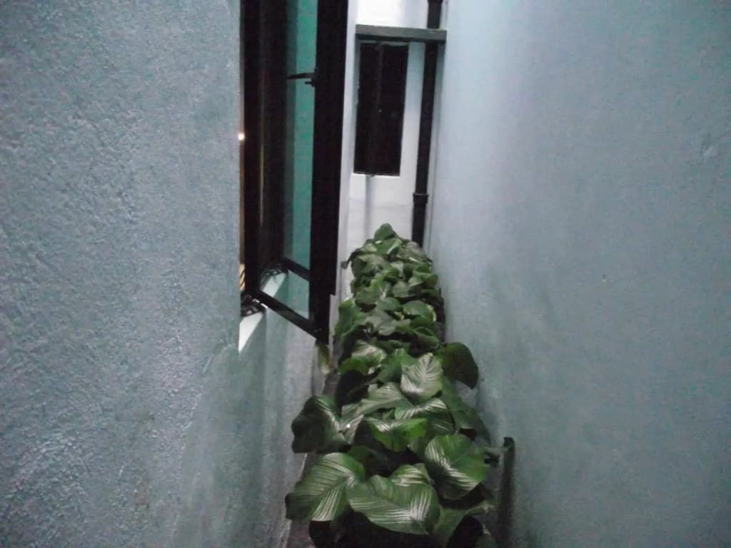 Brick Box Hotel - photo 18