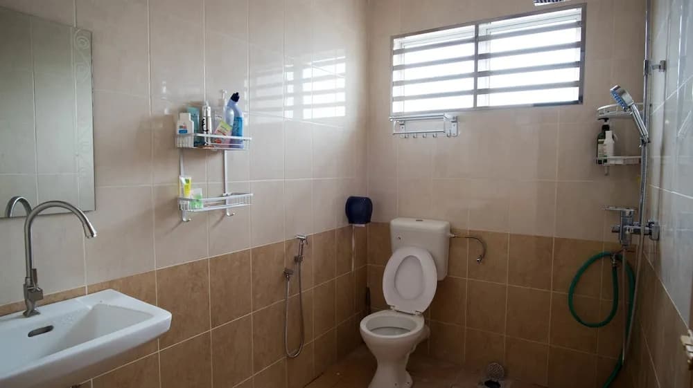 Holidayhome 188 Taman Sejati Suria - photo 7