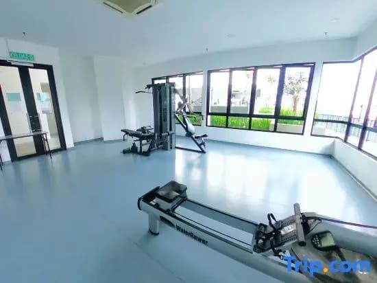 Up to 9pax, i-City i-Suite FREE WIFI 50"TV - photo 15