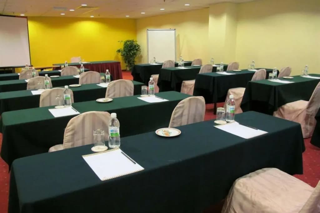 Hotel Grand Continental Kuching - photo 21