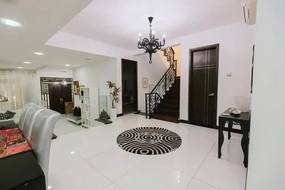 Spacious Luxury 6BR Home in Kemensah, KL - photo 5