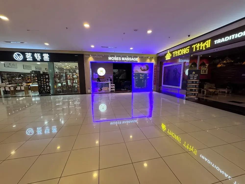 JB City Shopping Mall Apartment - photo 34