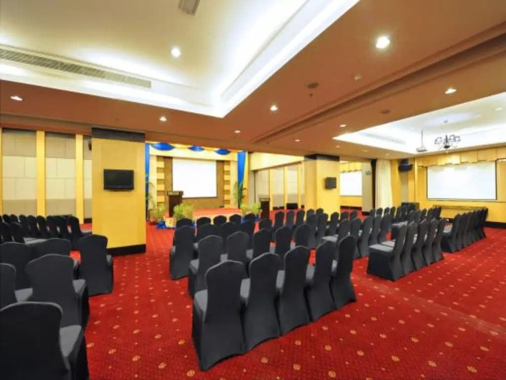 Grand Borneo Hotel - photo 19