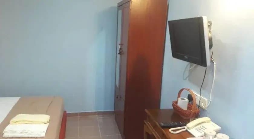 Coop Hotel Dungun - photo 6