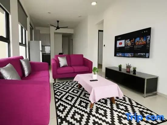 Danga Bay The Sunny Coast 3BR 8Pax - photo 1