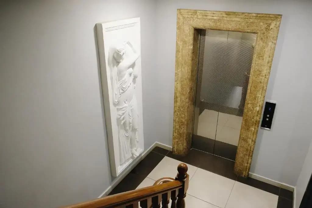 Era Plus Hotel - photo 12