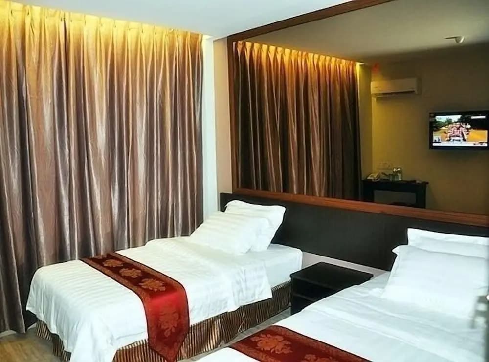 OYO Rooms Near Tanjung Aru Beach - photo 7