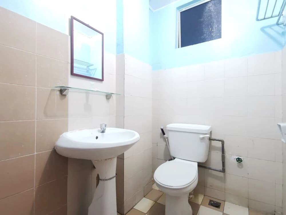 OYO 90061 Kuhara Court Apartment Suite - photo 10