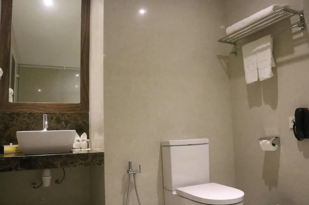 Vouk Hotel Suites - photo 10