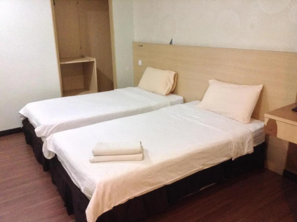 Maxim Hotel - photo 3
