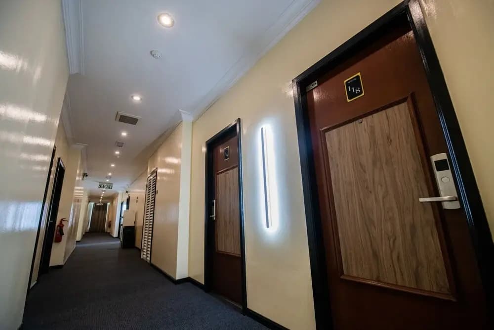Capital O 90617 Hotel Meliden - photo 10