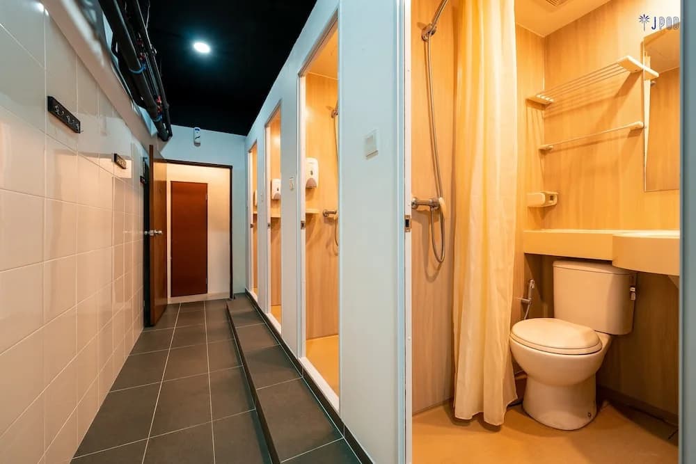 JPOD Capsule Hotel - photo 7