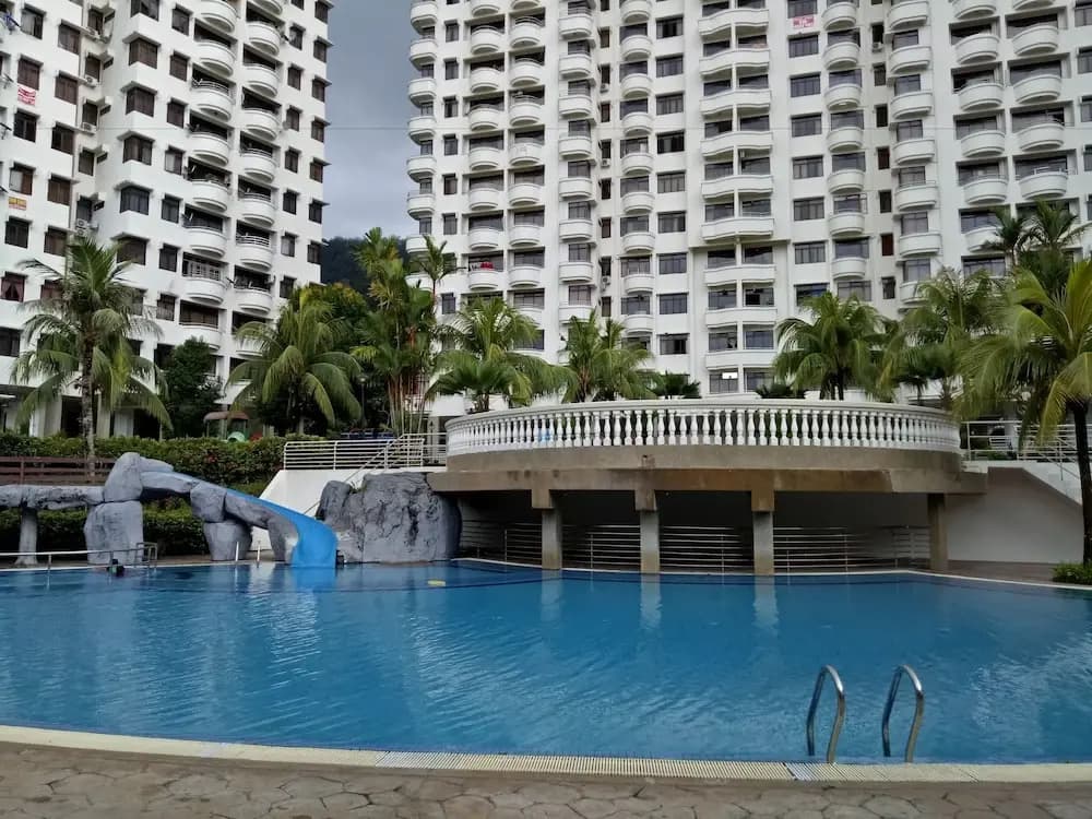Batu Ferringhi By the Sea Holiday Home - photo 10