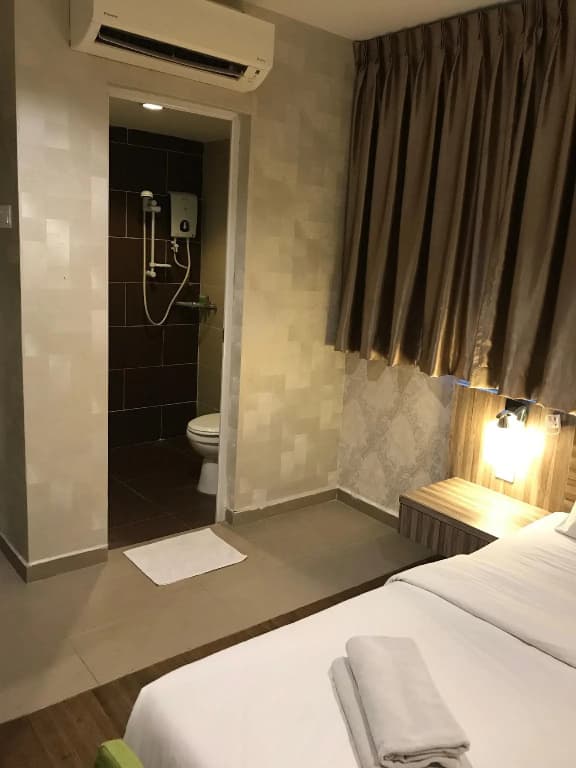 Victory Hotel - photo 3
